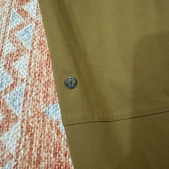 Lululemon ABC Pant Classic *34" in Artifact tan M5335S Warpstreme size 30 waist - Picture 8 of 10